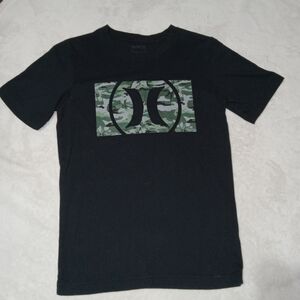 5 for $10 Hurley EUC Black & Camo Shortsleeve Tee Youth size M